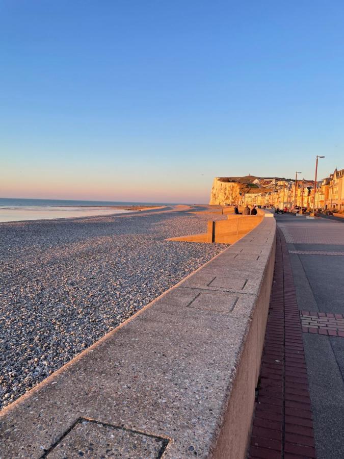 Appartement Au Calme Et Bow Window Quartier Plage แม-เล-แบ็ง ภายนอก รูปภาพ